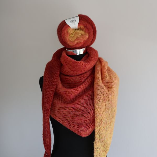 Handgestricktes Dreieckstuch aus Colorful Alpaka - BaryWoll