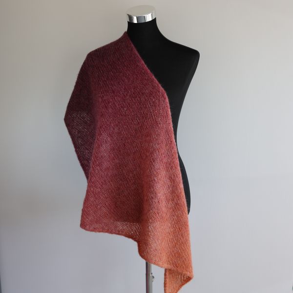 Alpaka Dreieckstuch handgestrickt – Weich, warm und stilvoll